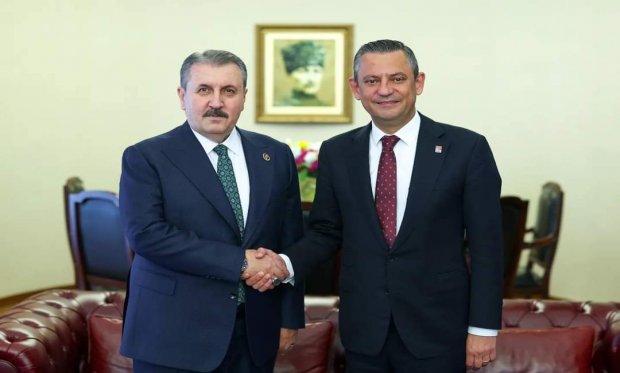 GENEL BAŞKANIMIZDAN CHP GENEL BAŞKANİ ÖZEL'E ZİYARET