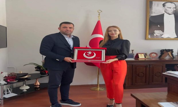 İL BAŞKANIMIZ AYDOĞAN'DAN KAVAKLIDERE KAYMAKAMI ÇİĞDEM DEDE'YE ZİYARET 