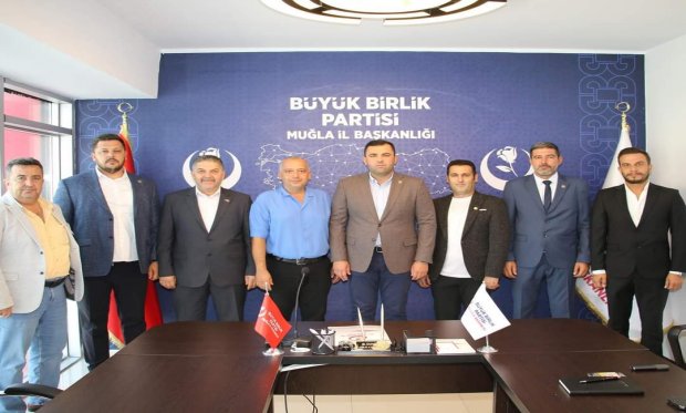 İL BAŞKANIMIZ HAFTALIK TOPLANTISINDA İLÇE BAŞKANLARI İLE BİRARAYA GELDİ 